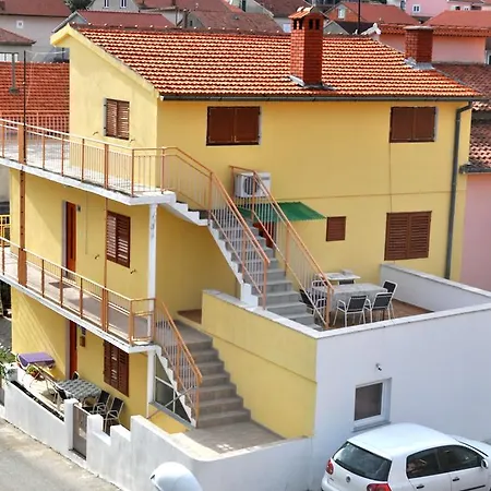 Porreni Daire Šibenik